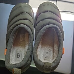 WOMENS SIZE 4 BURNT OLIVE UGG TASMAN LTA 3M insulated PUFFER SLIPPERS 1127735